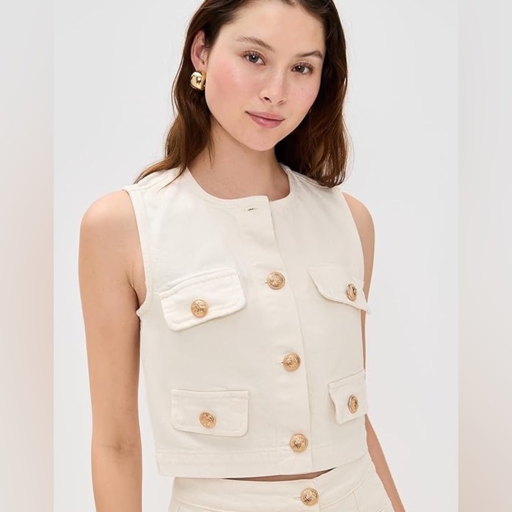 Blank NYC Cream Sleeveless Button-Up Top